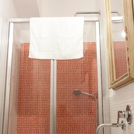 Private W/ Ba W/ac In Trastevere Rr